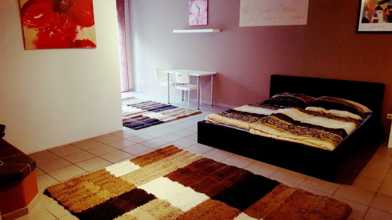 White House 'Privatzimmer' Mannheim Zewnętrze zdjęcie