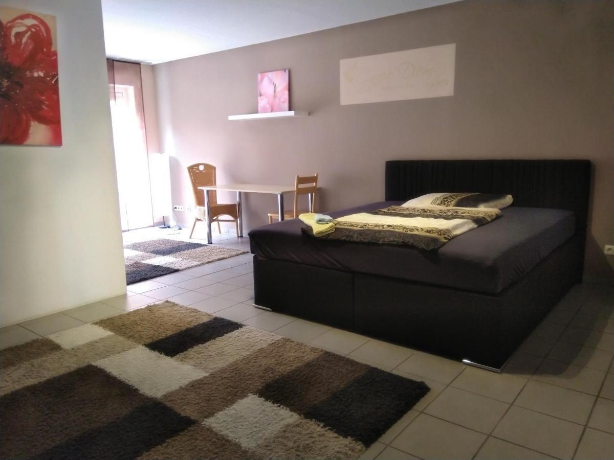White House 'Privatzimmer' Mannheim Zewnętrze zdjęcie